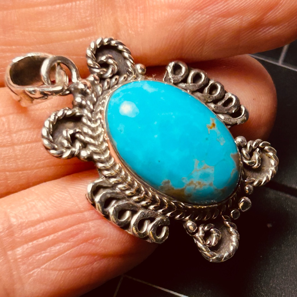 High Quality Genuine Natural Kingman Turquoise And Sterling Silver 925 Pedant 150$
